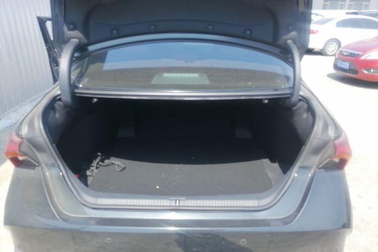 Used Toyota Avalon 2024 2.0L Luxury Edition Trunk
