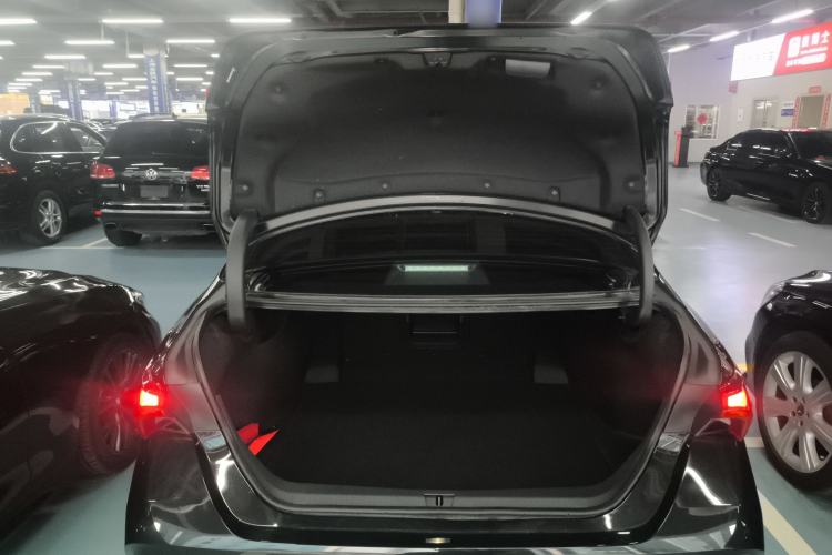 Used Toyota Avalon 2024 2.0L Ambition Edition Trunk