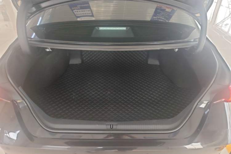 Used Toyota Avalon 2024 2.0L Premium Edition Trunk