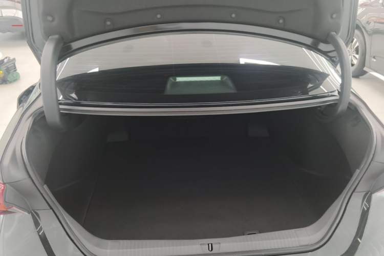 Used Toyota Avalon 2024 2.0L Ambition Edition Trunk