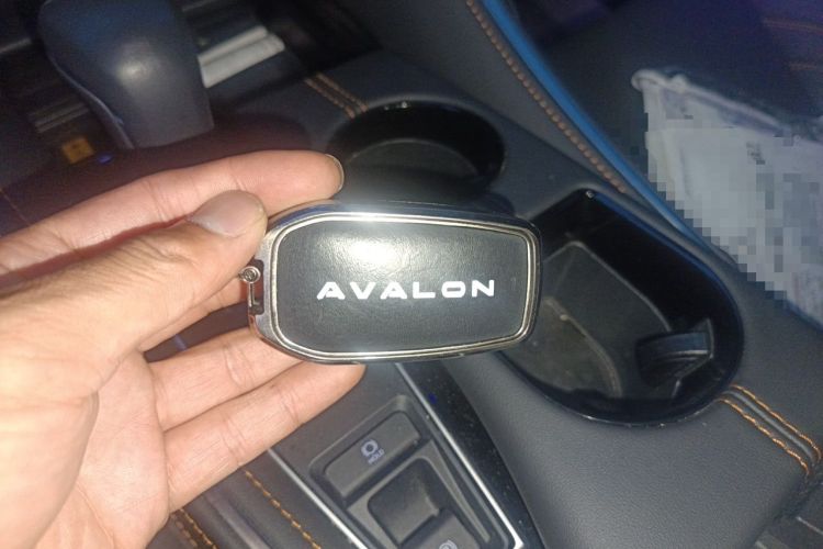 Used Toyota Avalon 2024 Dual-Motor 2.0L Premium Edition Vehicle Key