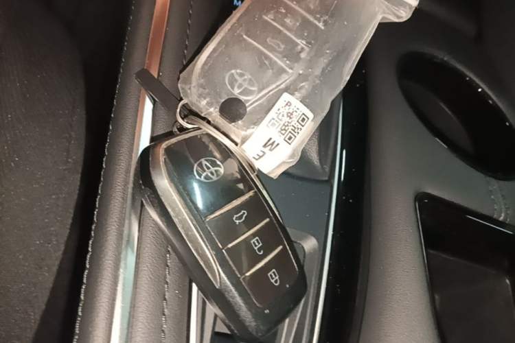 Used Toyota Avalon 2024 2.0L Ambition Edition Vehicle Key