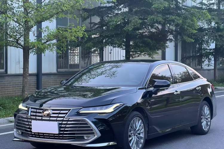 Used Toyota Avalon 2024 Dual-Motor 2.0L Luxury Edition Guazi used car, China used car export, Used car for sale, Used  cars, Cheapest cars for sale
