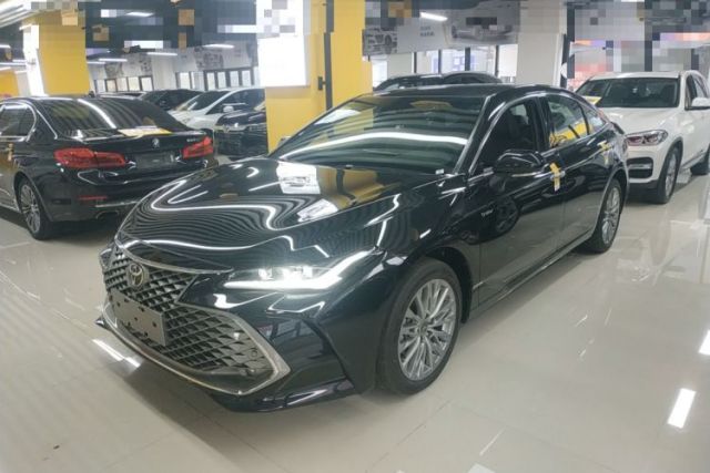 Used Toyota Avalon 2024 Dual-Engine 2.5L XLE Premium Edition