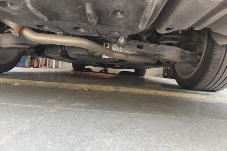 Used Toyota Avalon 2024 Dual-Motor 2.0L Luxury Edition Chassis Rear