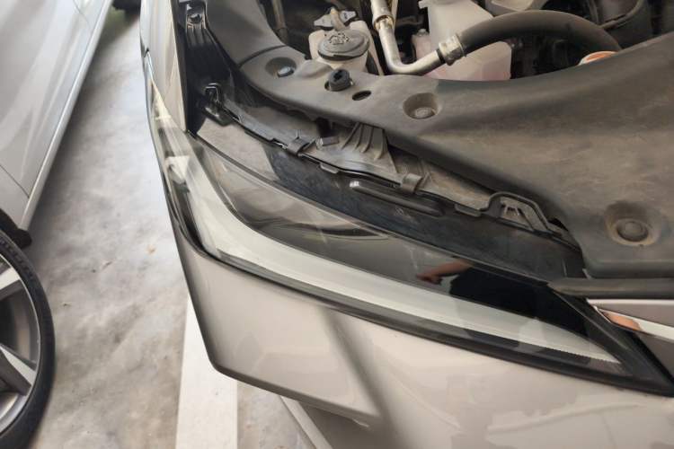 Used Toyota Avalon 2024 Dual-Motor 2.0L Luxury Edition Right Front Headlight