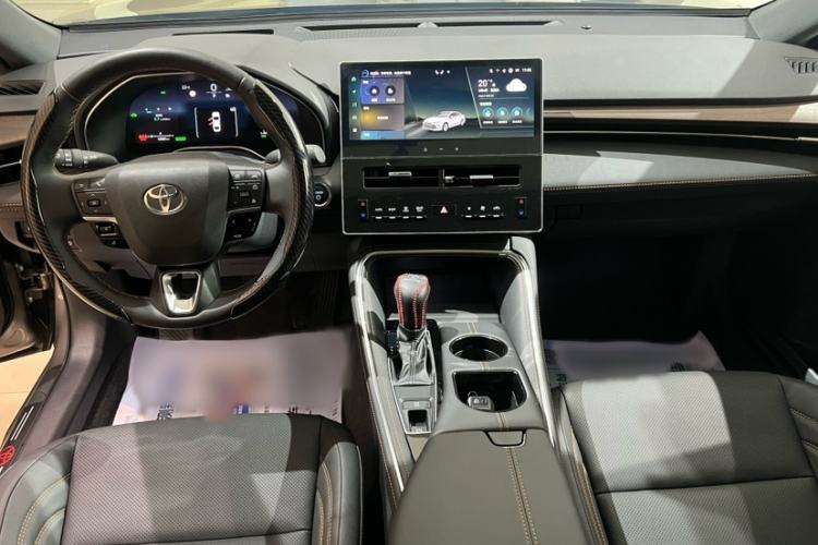 Used Toyota Avalon 2024 Dual-Motor 2.0L Luxury Edition Audio And AC Panel