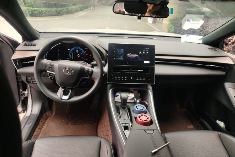 Used Toyota Avalon 2024 2.0L Ambition Edition Center Console