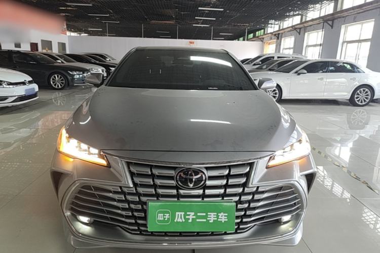Used Toyota Avalon 2024 Dual-Motor 2.0L Luxury Edition Front