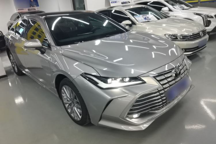 Used Toyota Avalon 2024 Dual-Motor 2.0L Luxury Edition Front Right 45 Deg