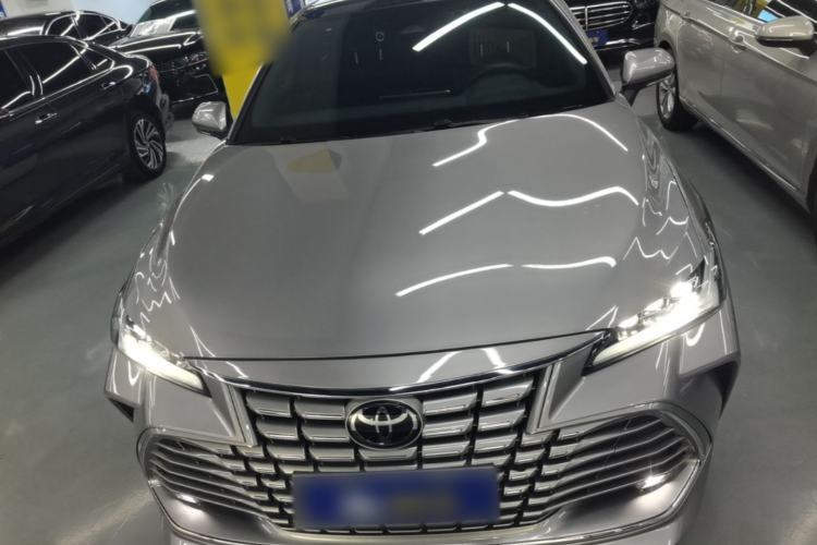 Used Toyota Avalon 2024 Dual-Motor 2.0L Luxury Edition Front