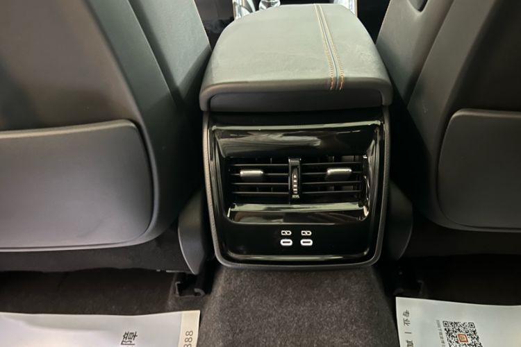 Used Toyota Avalon 2024 Dual-Motor 2.0L Luxury Edition Interior 5