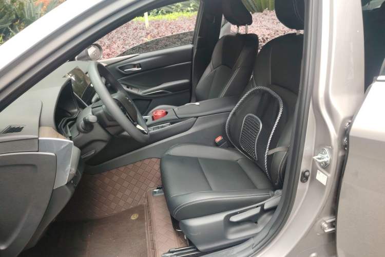 Used Toyota Avalon 2024 2.0L Ambition Edition Left Front Seat