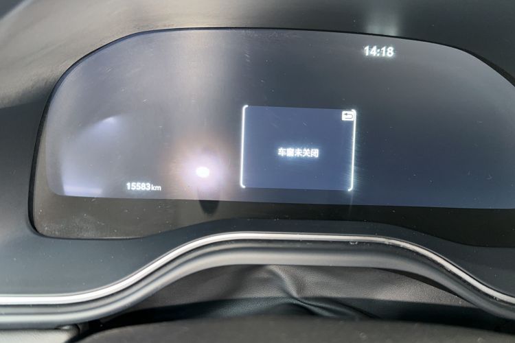 Used Toyota Avalon 2024 Dual-Motor 2.0L Luxury Edition Odometer Close Up