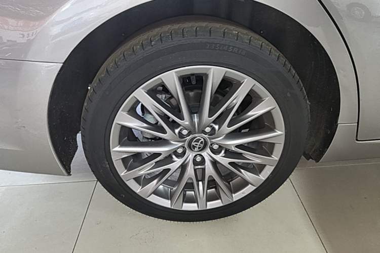 Used Toyota Avalon 2024 Dual-Motor 2.0L Luxury Edition Right Rear Wheel Hub