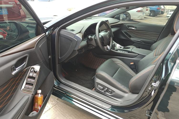 Used Toyota Avalon 2024 Dual-Motor 2.0L Luxury Edition Driver Seat