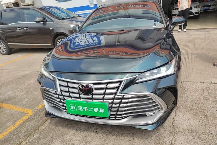 Used Toyota Avalon 2024 Dual-Motor 2.0L Luxury Edition Front