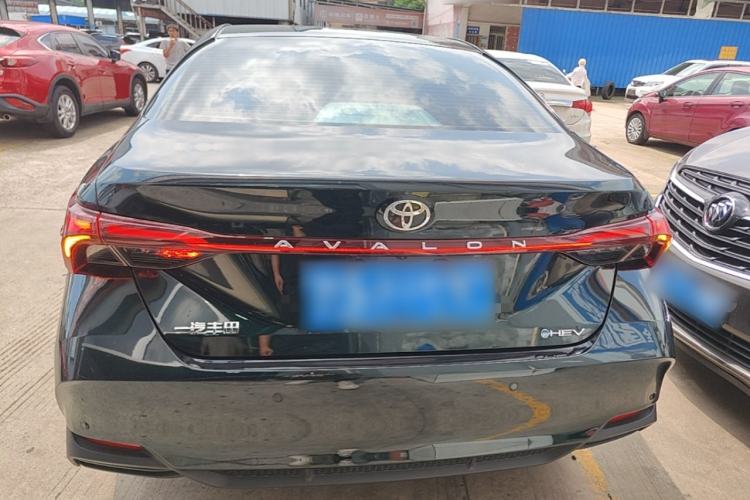 Used Toyota Avalon 2024 Dual-Motor 2.0L Luxury Edition Rear
