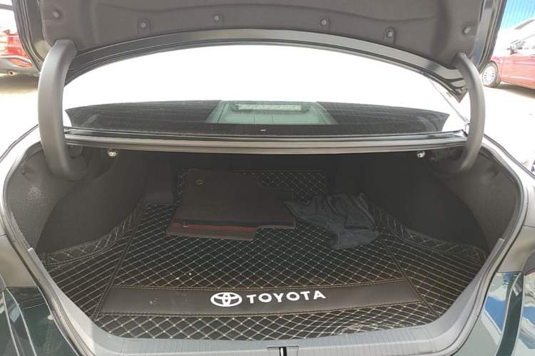 Used Toyota Avalon 2024 Dual-Motor 2.0L Luxury Edition Trunk