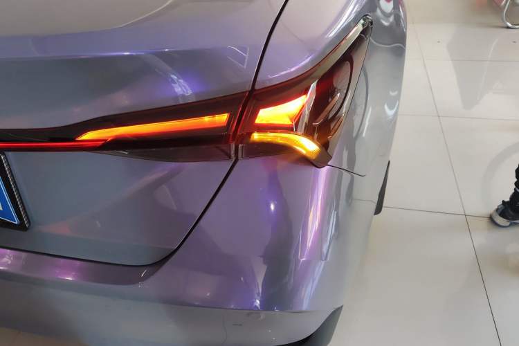 Used Toyota Avalon 2024 2.0L Ambition Edition Right Rear Taillight