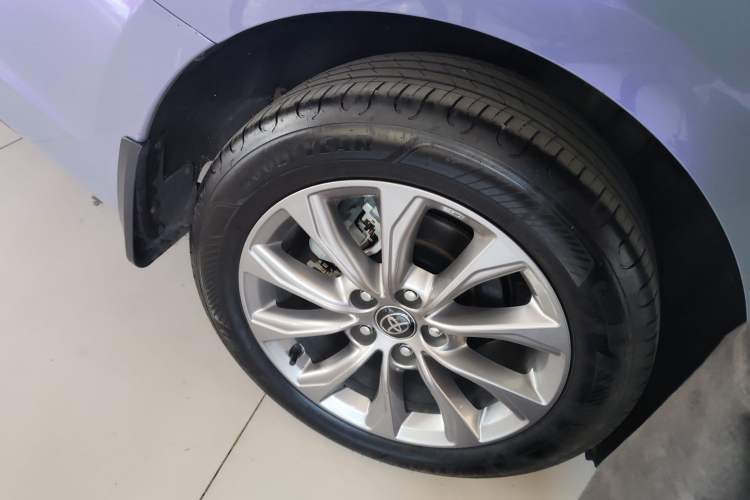 Used Toyota Avalon 2024 2.0L Ambition Edition Right Rear Wheel Hub