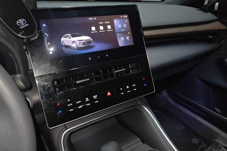 Used Toyota Avalon 2024 2.0L Ambition Edition Audio And AC Panel