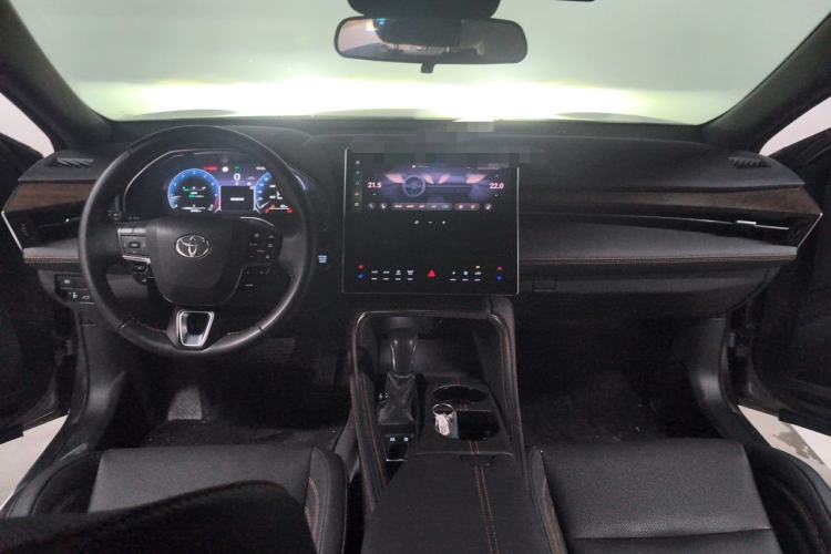Used Toyota Avalon 2024 2.0L Luxury Edition Center Console