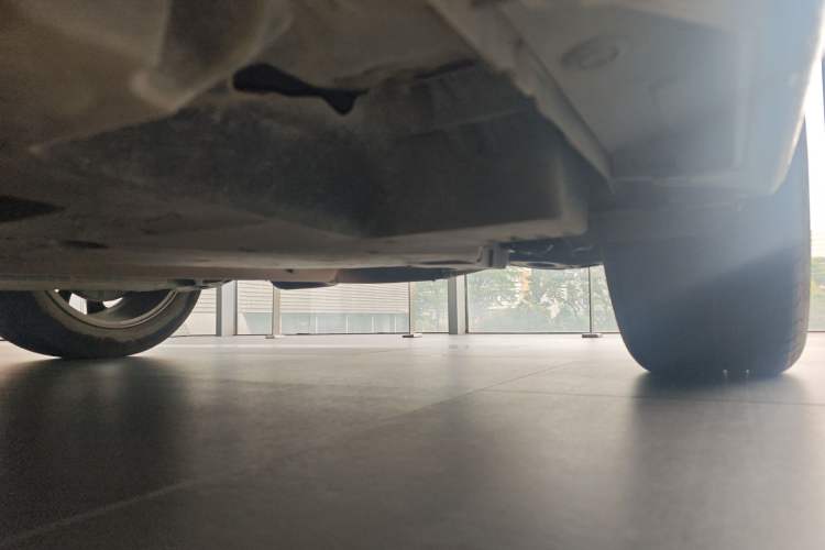 Used Toyota Avalon 2024 2.0L Premium Edition Chassis Rear Left