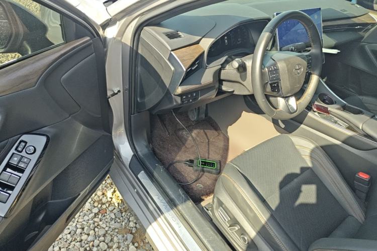 Used Toyota Avalon 2024 Dual-Engine 2.5L XLE Premium Edition Driver Seat
