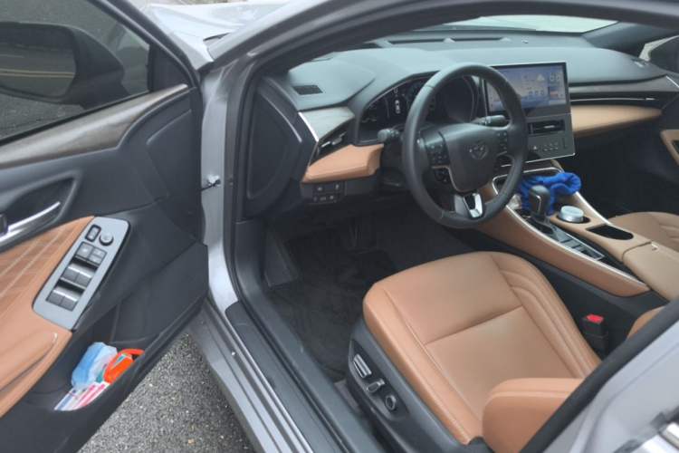 Used Toyota Avalon 2024 Dual-Motor 2.0L Luxury Edition Driver Seat