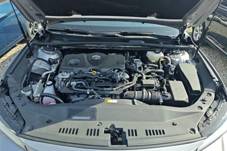 Used Toyota Avalon 2024 Dual-Engine 2.5L XLE Premium Edition Engine Bay
