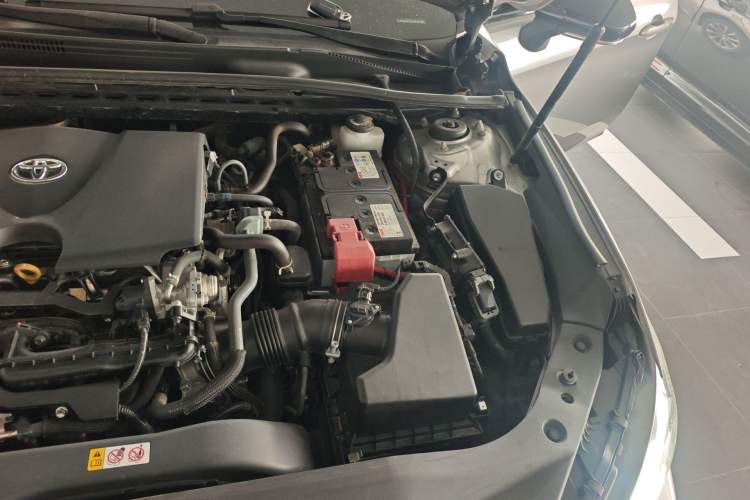 Used Toyota Avalon 2024 2.0L Premium Edition Engine Bay Left