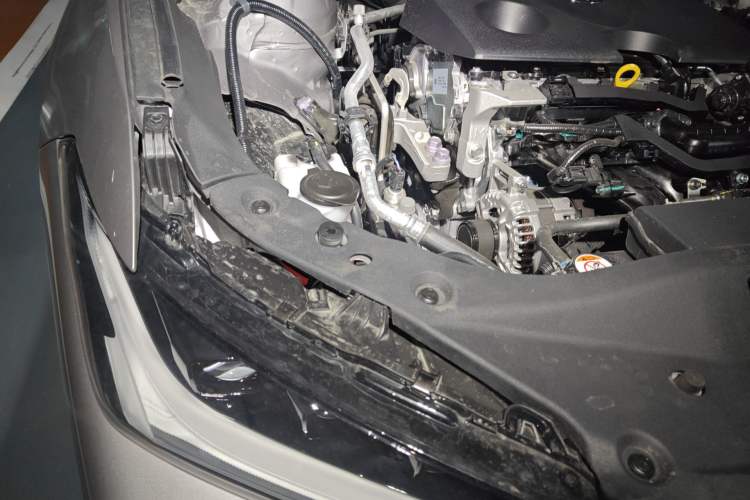 Used Toyota Avalon 2024 2.0L Ambition Edition Engine Bay Right
