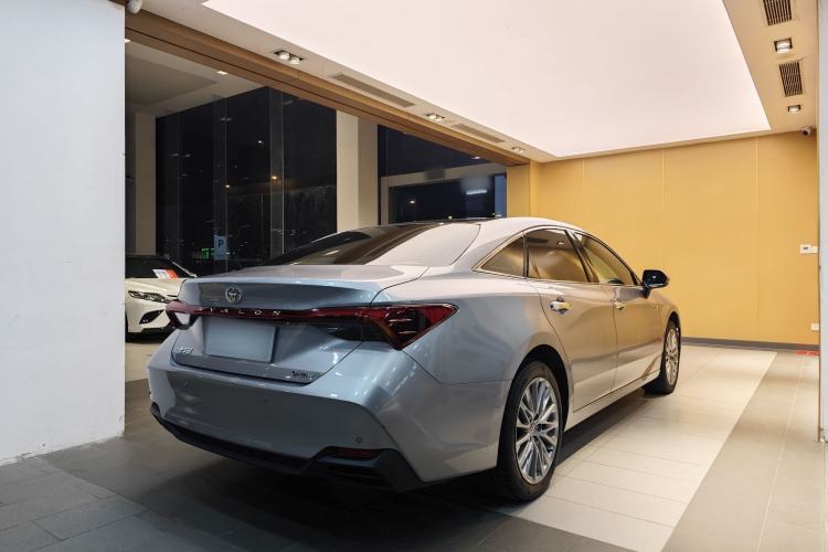 Used Toyota Avalon 2024 Dual-Motor 2.0L Luxury Edition Exterior 14