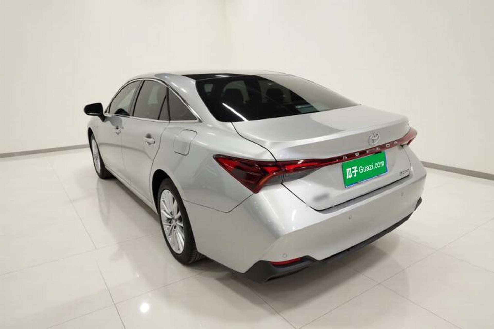 Used Toyota Avalon 2024 Dual-Motor 2.0L Luxury Edition Exterior 2