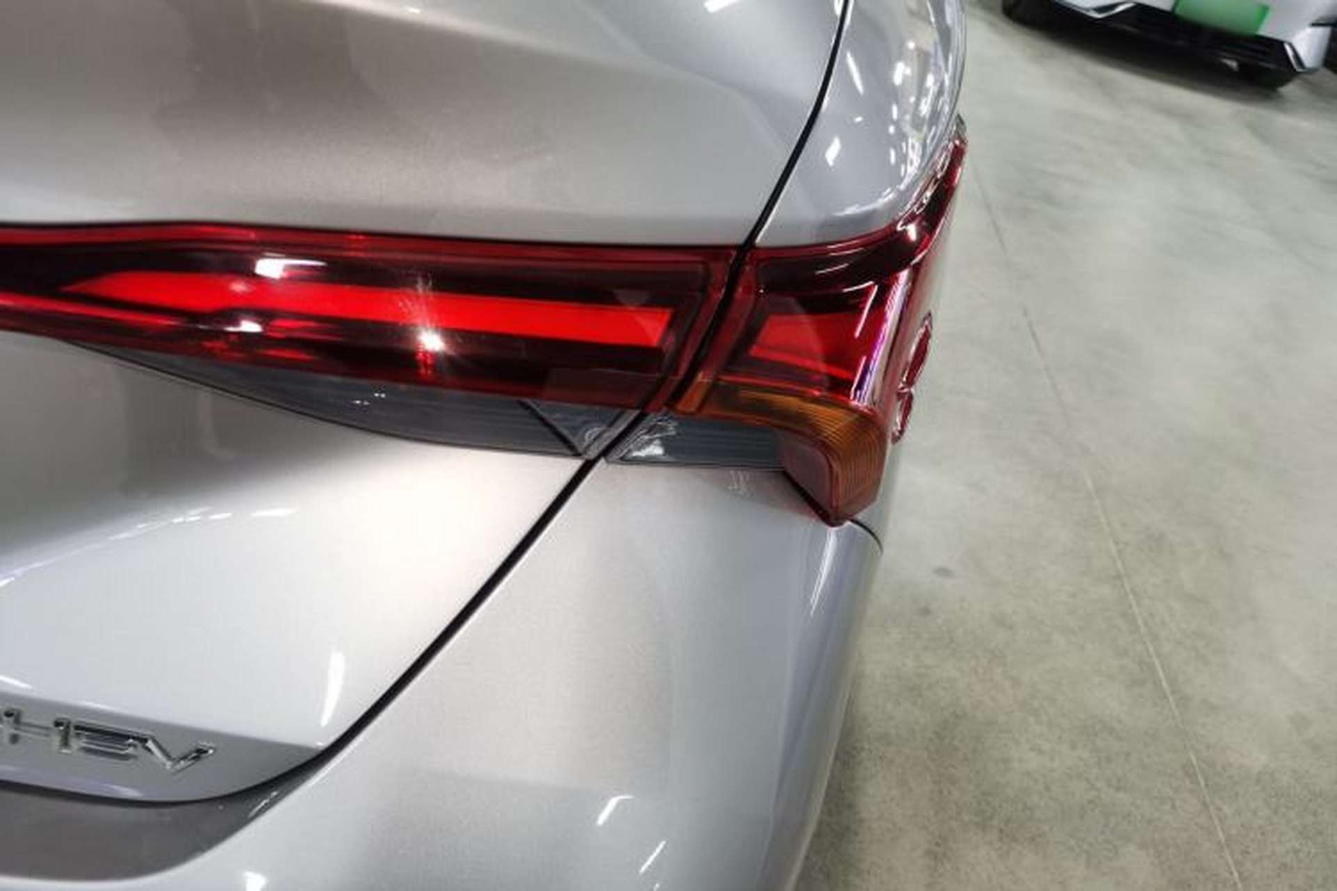 Used Toyota Avalon 2024 Dual-Motor 2.0L Luxury Edition Exterior 3