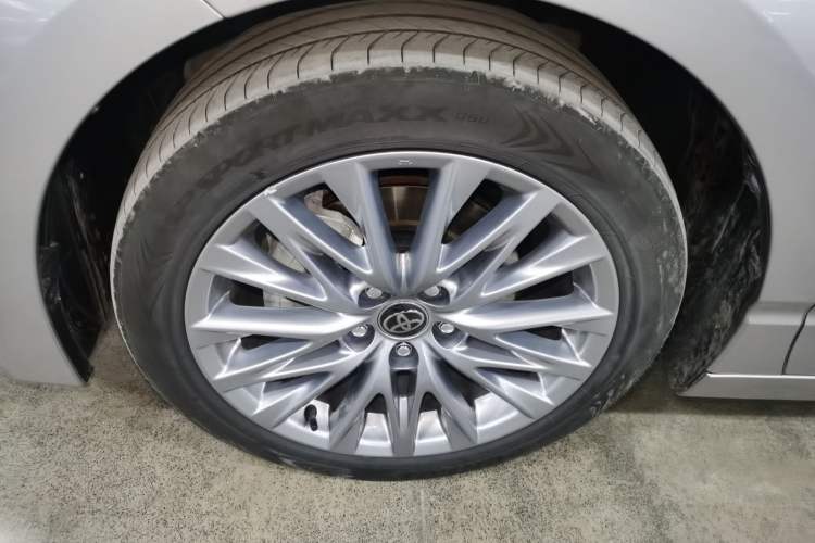 Used Toyota Avalon 2024 Dual-Motor 2.0L Luxury Edition Exterior 4