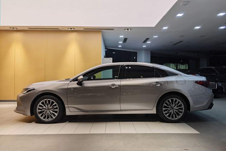 Used Toyota Avalon 2024 Dual-Motor 2.0L Luxury Edition Exterior 6
