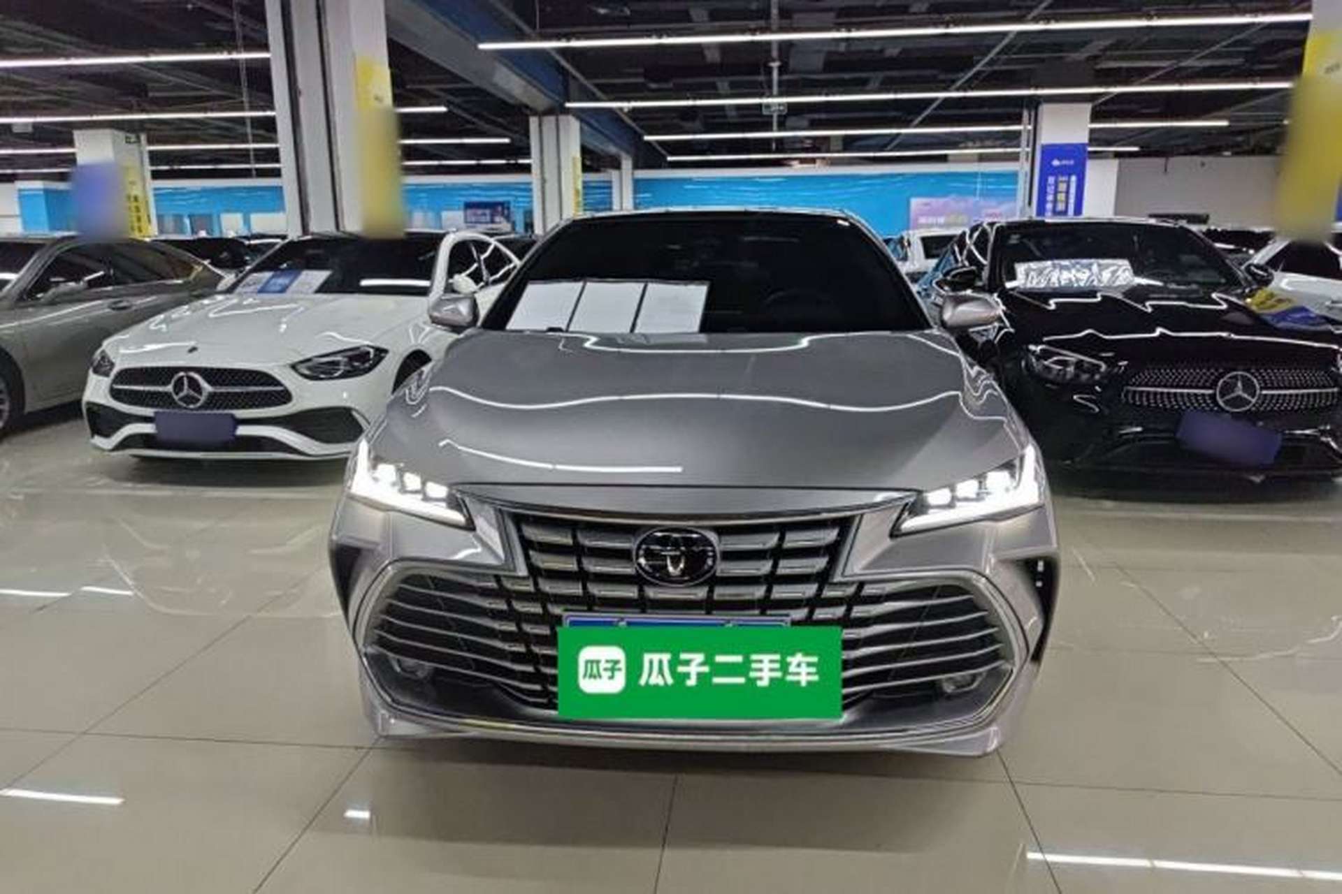Used Toyota Avalon 2024 Dual-Motor 2.0L Luxury Edition Front