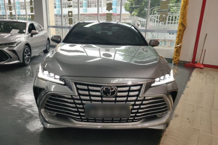 Used Toyota Avalon 2024 Dual-Motor 2.0L Luxury Edition Front