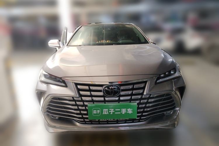 Used Toyota Avalon 2024 Dual-Motor 2.0L Luxury Edition Front