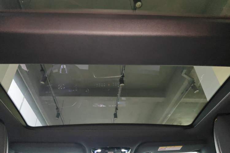 Used Toyota Avalon 2024 Dual-Motor 2.0L Luxury Edition Headliner