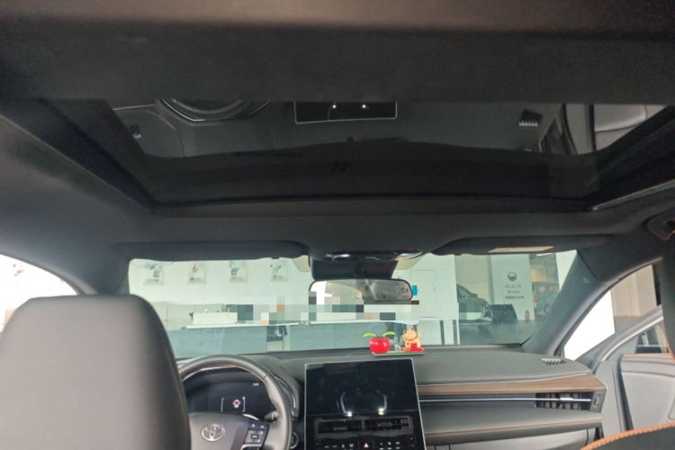 Used Toyota Avalon 2024 2.0L Premium Edition Headliner