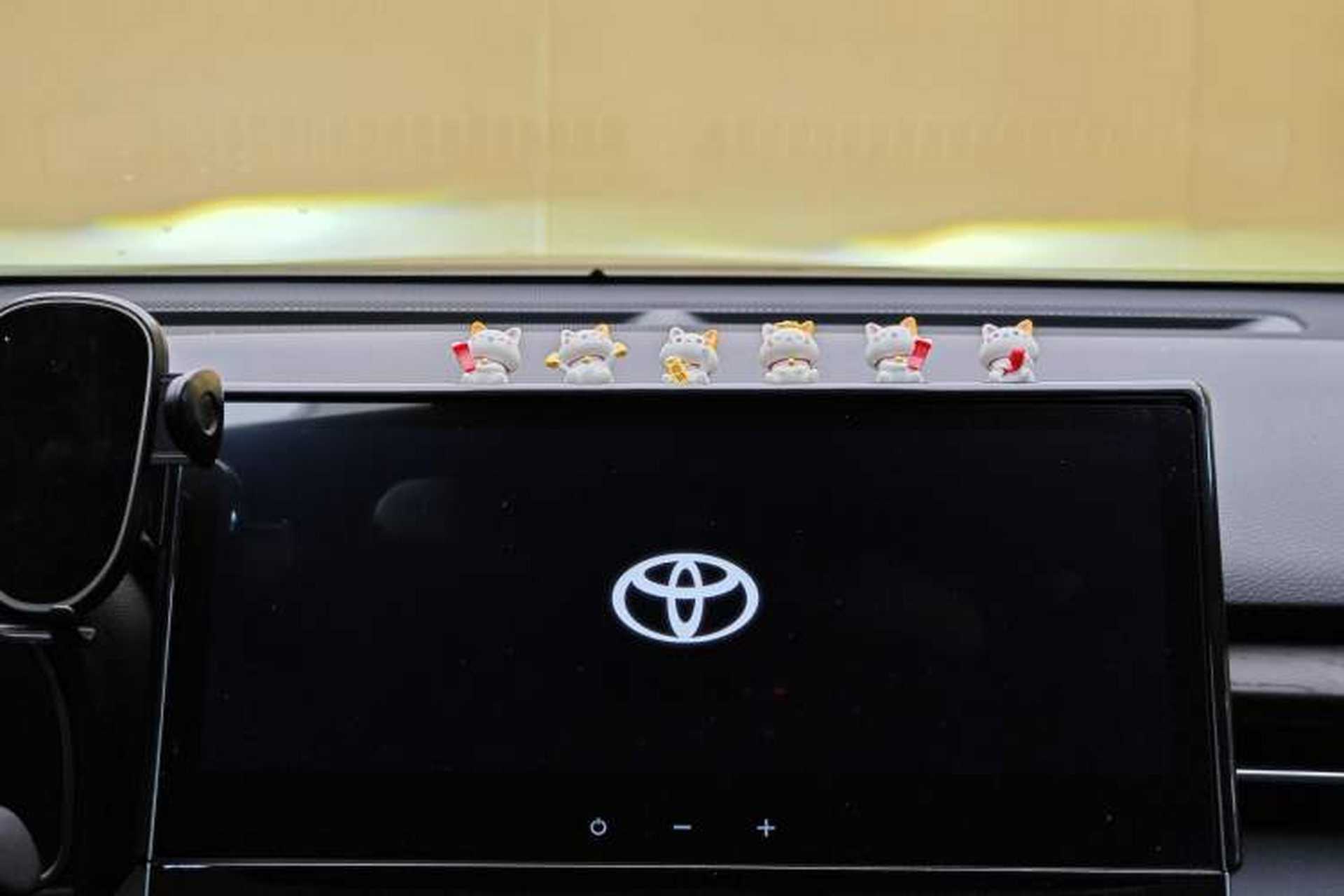 Used Toyota Avalon 2024 Dual-Motor 2.0L Luxury Edition Interior 6