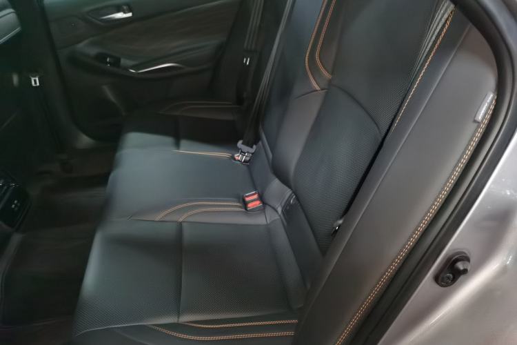 Used Toyota Avalon 2024 Dual-Motor 2.0L Luxury Edition Left Rear Seat