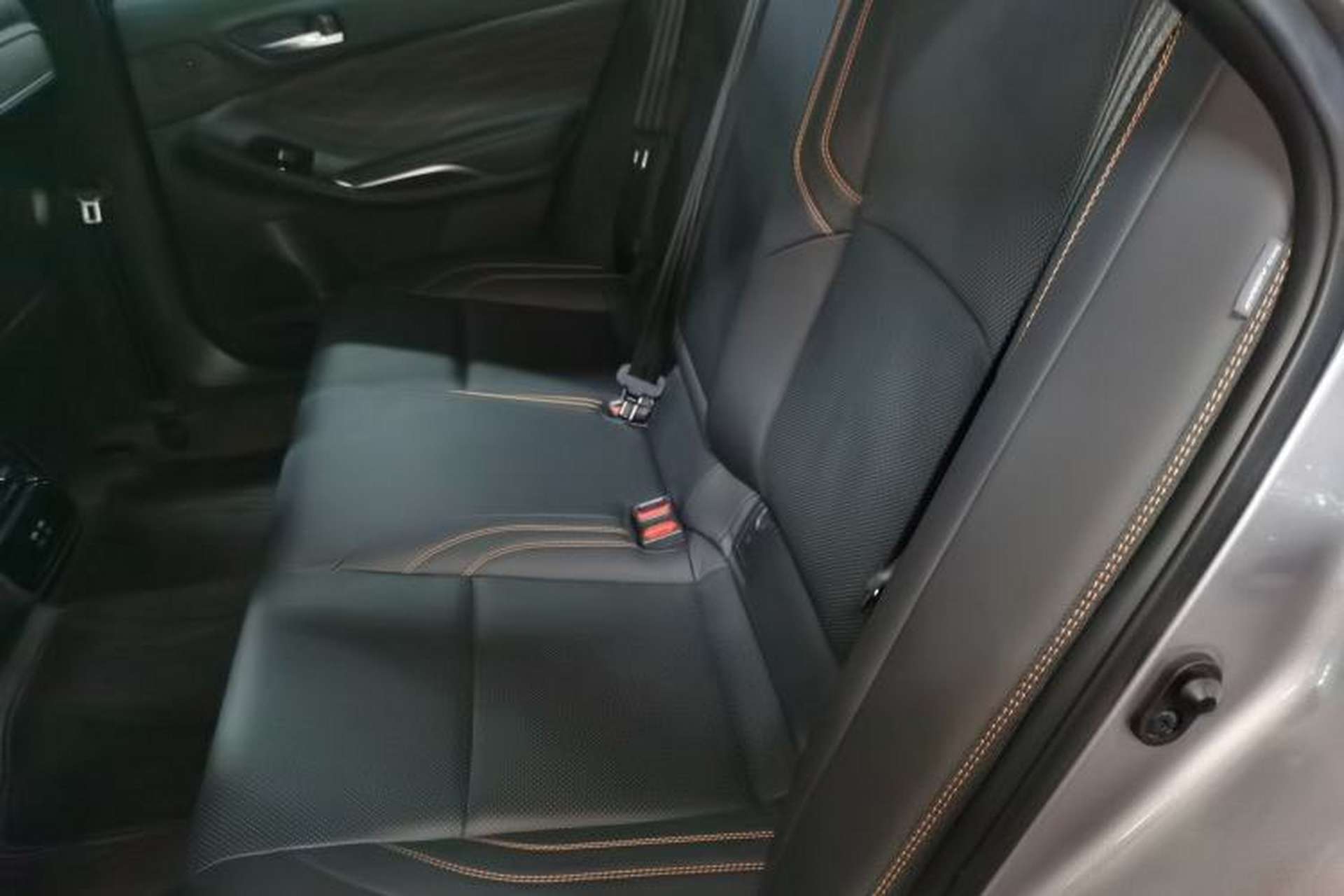 Used Toyota Avalon 2024 Dual-Motor 2.0L Luxury Edition Left Rear Seat