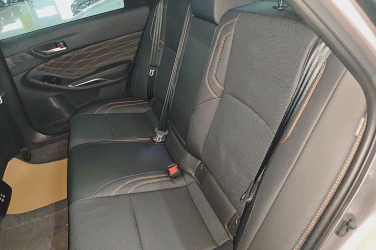 Used Toyota Avalon 2024 Dual-Motor 2.0L Luxury Edition Left Rear Seat