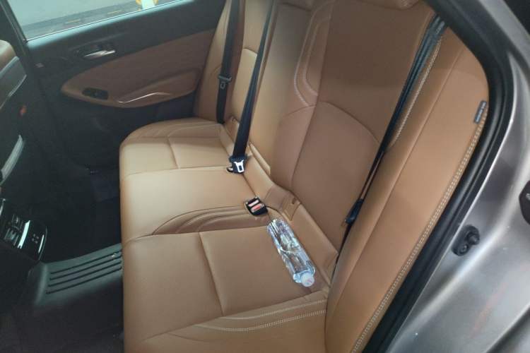 Used Toyota Avalon 2024 Dual-Motor 2.0L Luxury Edition Left Rear Seat