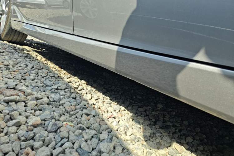 Used Toyota Avalon 2024 Dual-Engine 2.5L XLE Premium Edition Left Side Sill