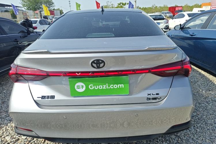 Used Toyota Avalon 2024 Dual-Engine 2.5L XLE Premium Edition Rear